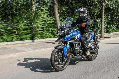 国产拉力摩托车试驾视频,速度与激情的完美融合  第1张