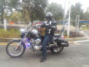 骑国产摩托溜达视频